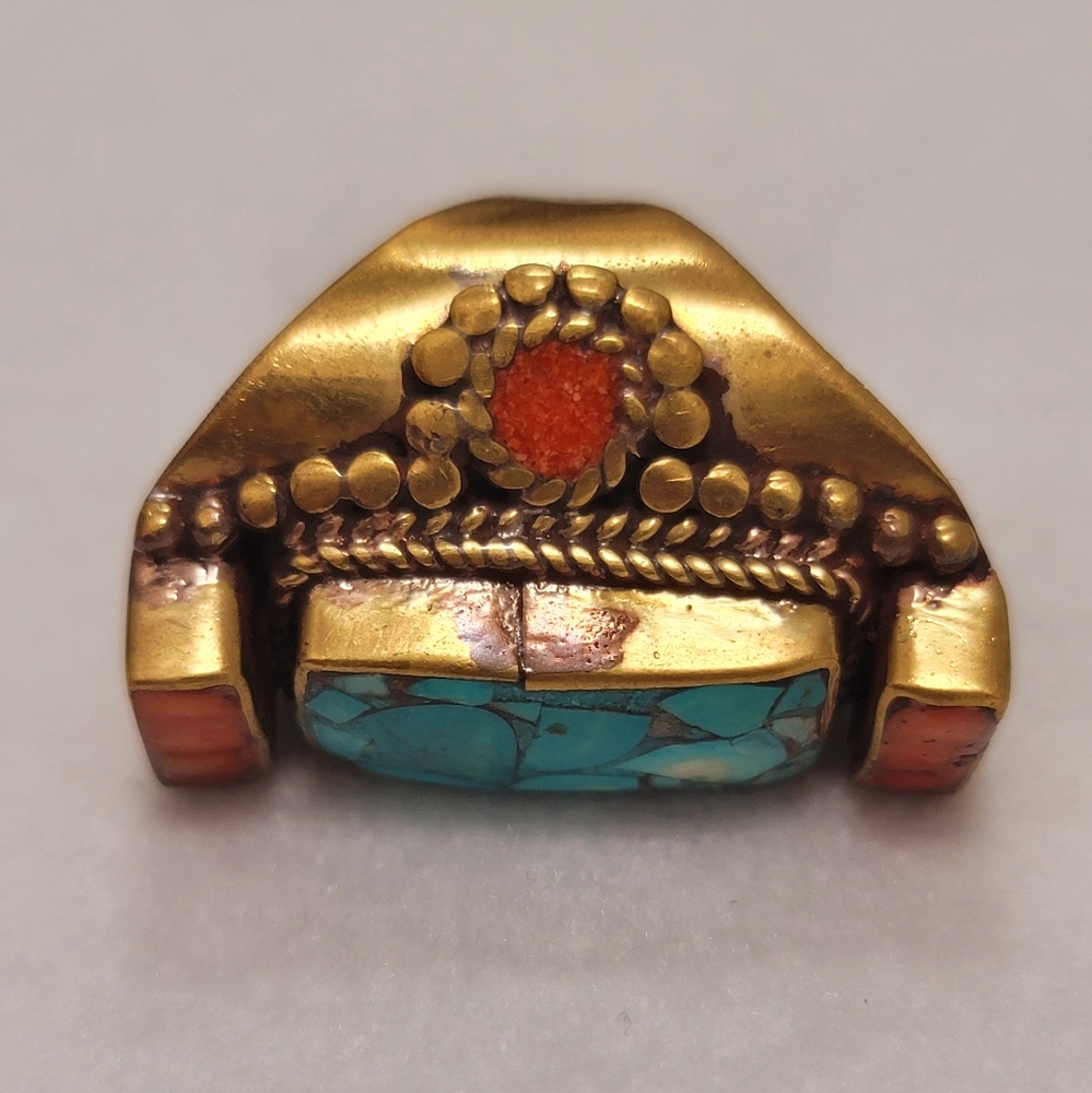 Crushed Coral & Turquoise Inlay Brass Ring - Handmade In Nepal -Vintage, Artisan - Picture 8 of 11